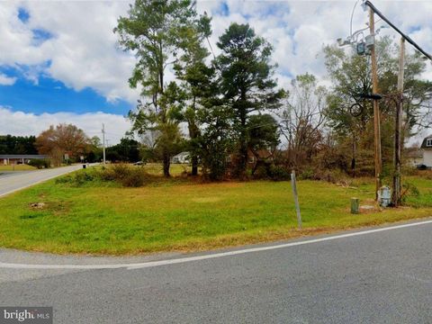Vacant Land For Sale - 9203 Crain Highway<br/> Charles County, BEL ALTON, MD 20611