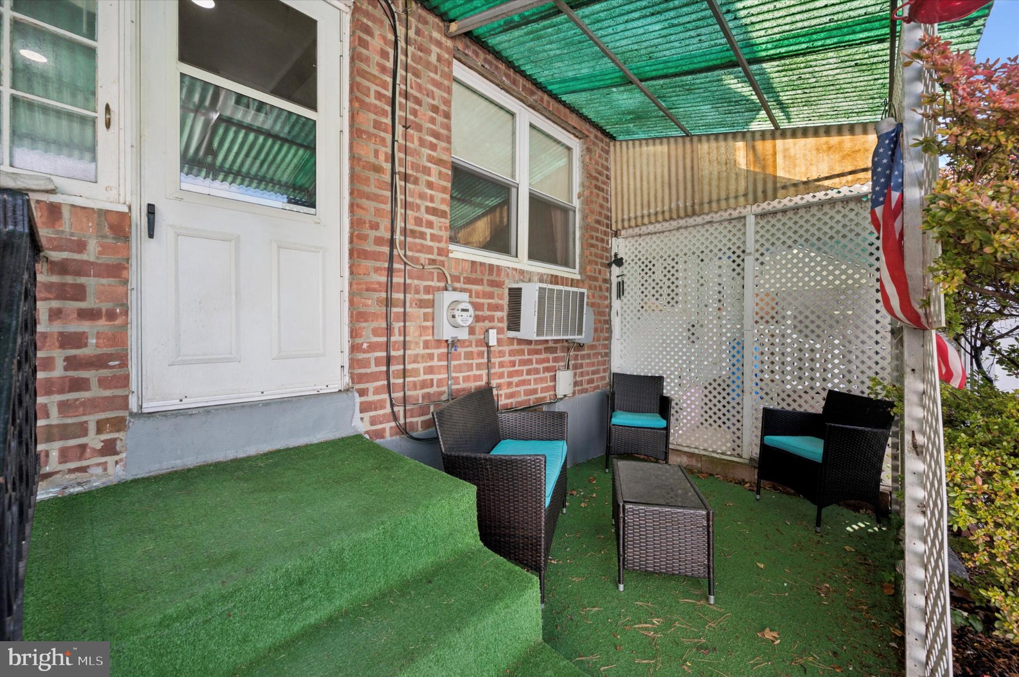 LAWNCREST - Residential