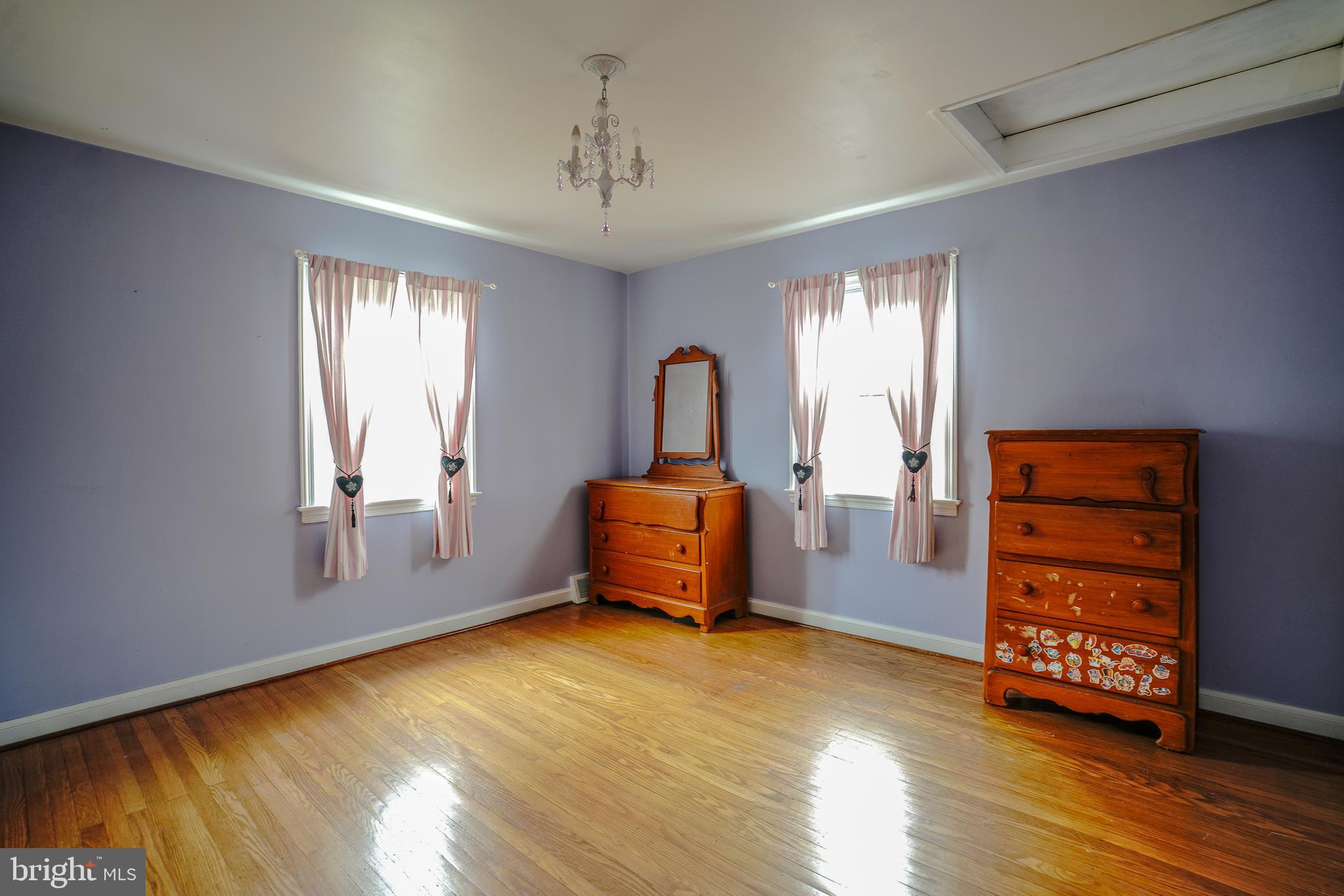 OAK LANE MANOR - Residential