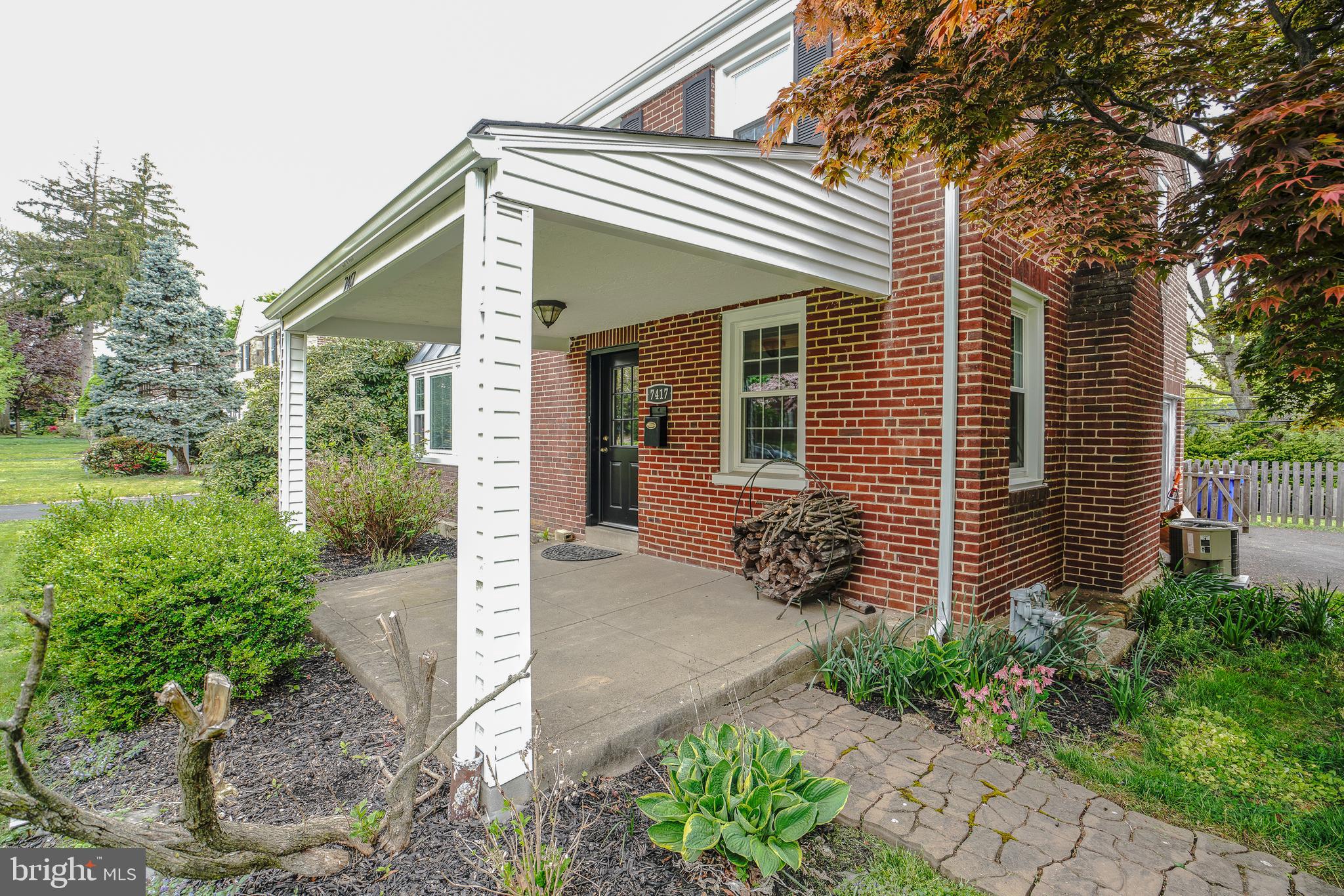 OAK LANE MANOR - Residential