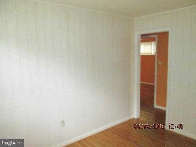 HALFWAY - Residential