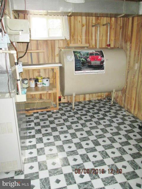 HALFWAY - Residential