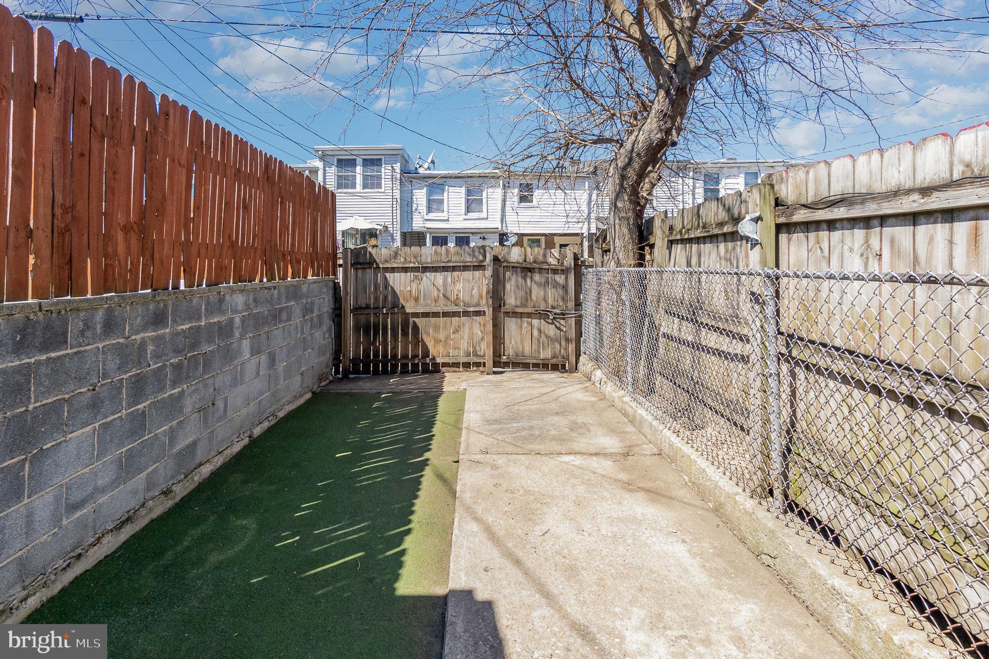 WASHINGTON VILLAGE - Residential