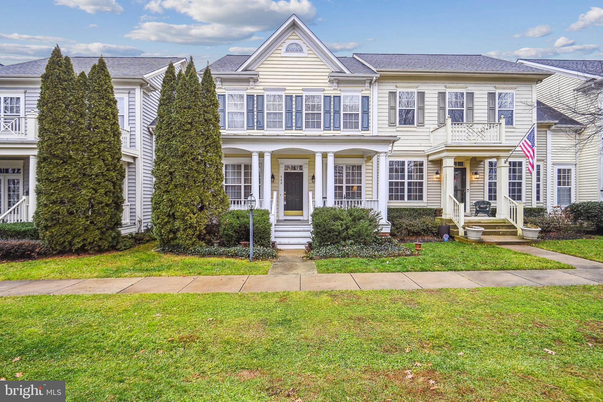 CORTLAND SQUARE - Residential