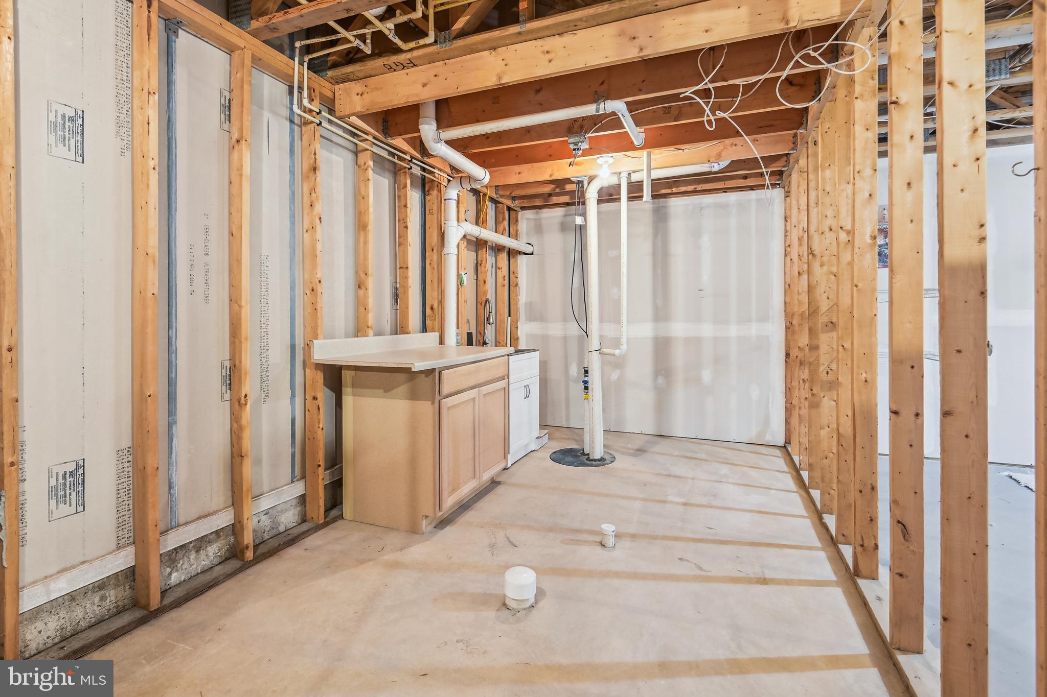 CORTLAND SQUARE - Residential