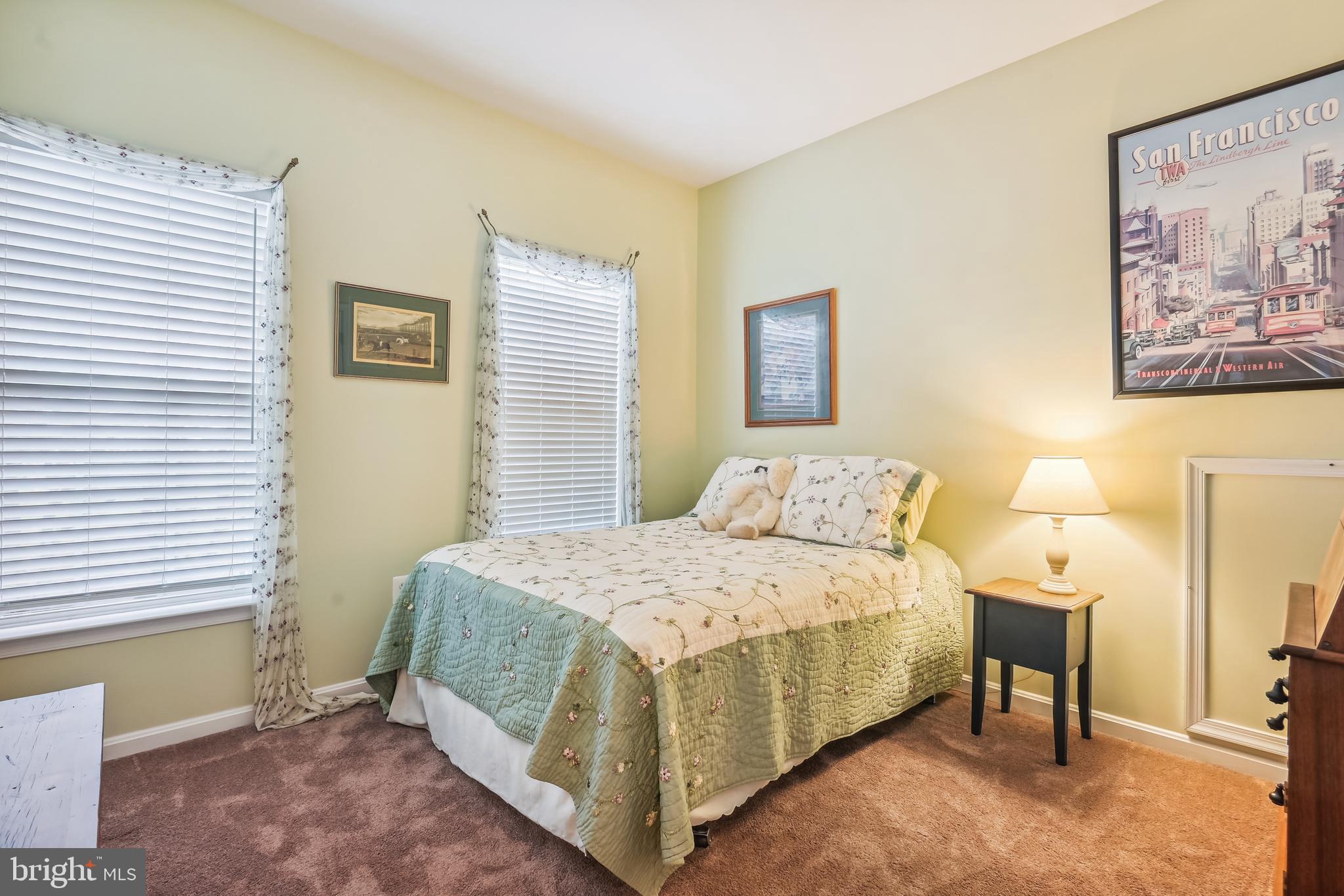 CORTLAND SQUARE - Residential