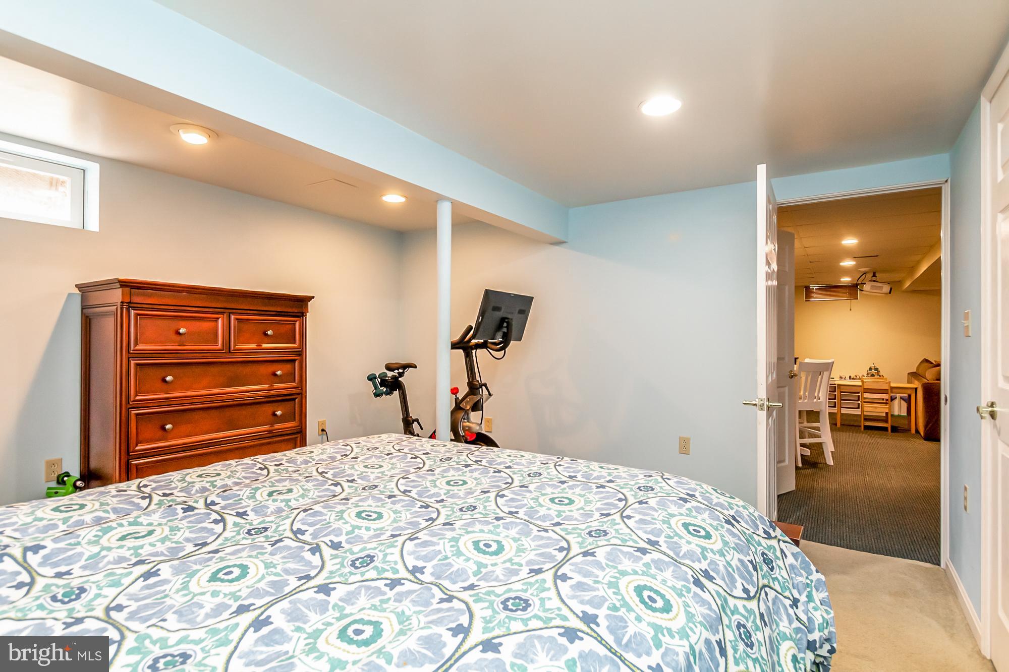 HICKORY OVERLOOK - Residential