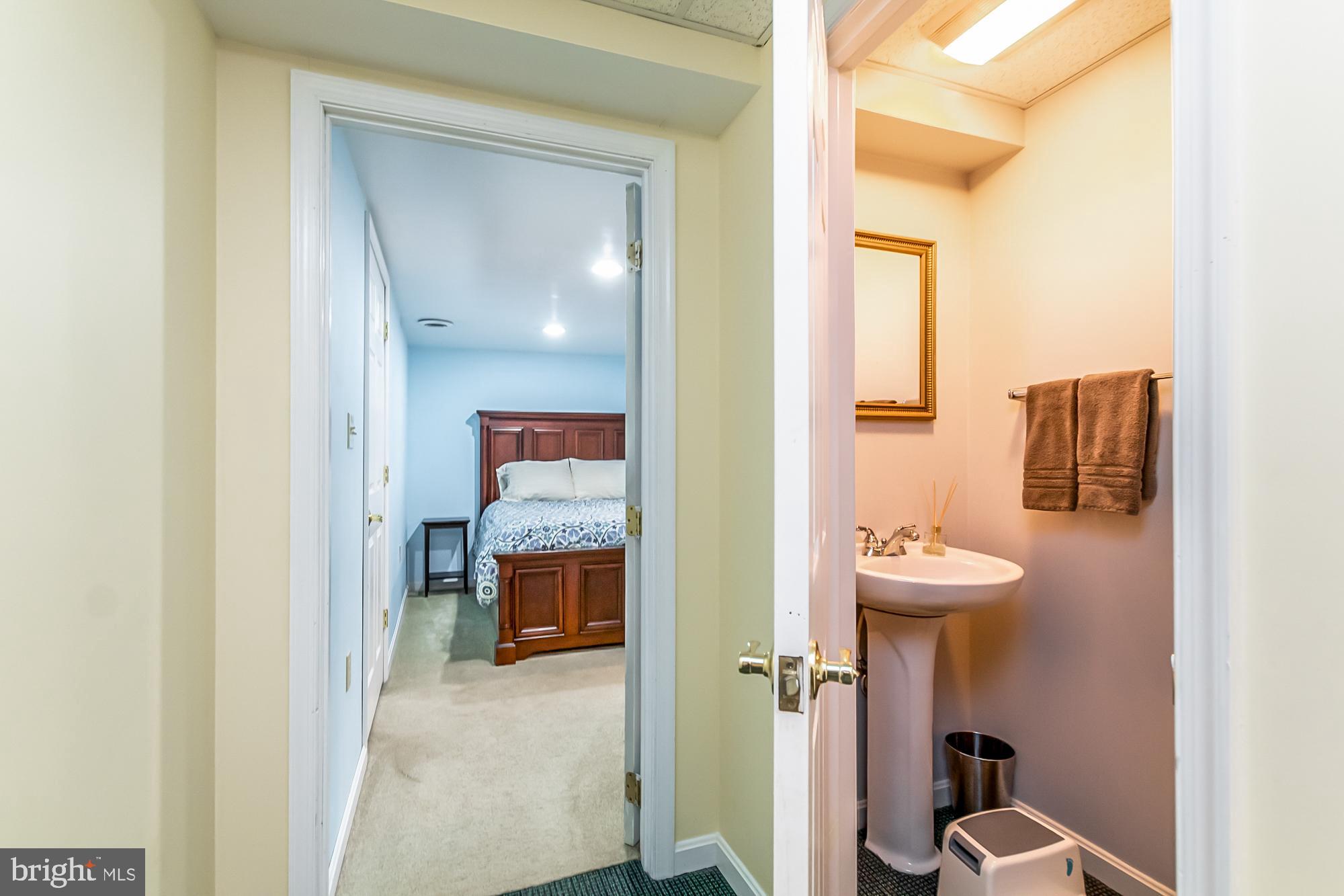 HICKORY OVERLOOK - Residential