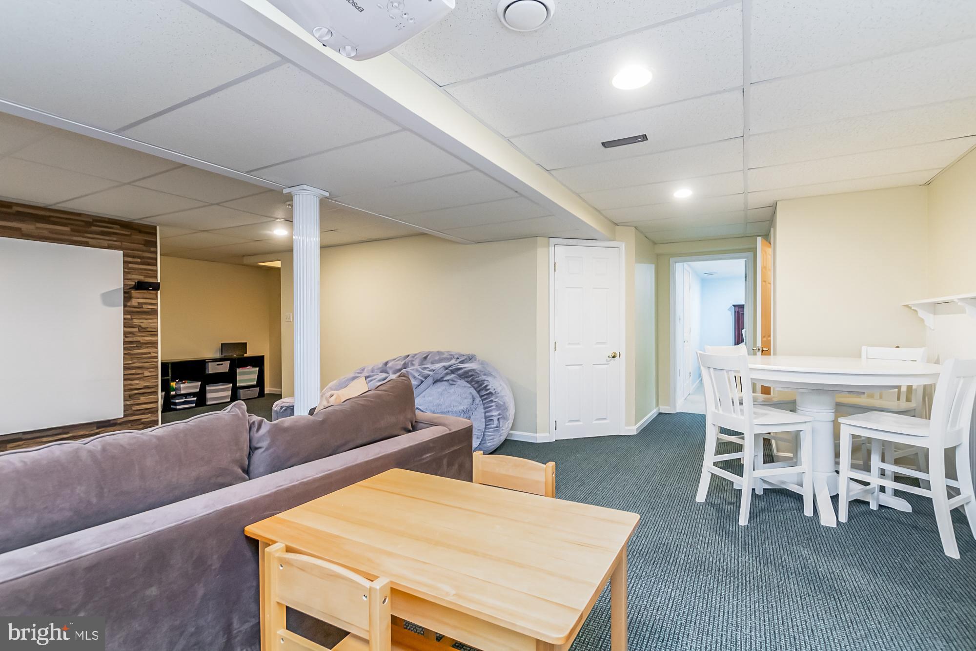 HICKORY OVERLOOK - Residential