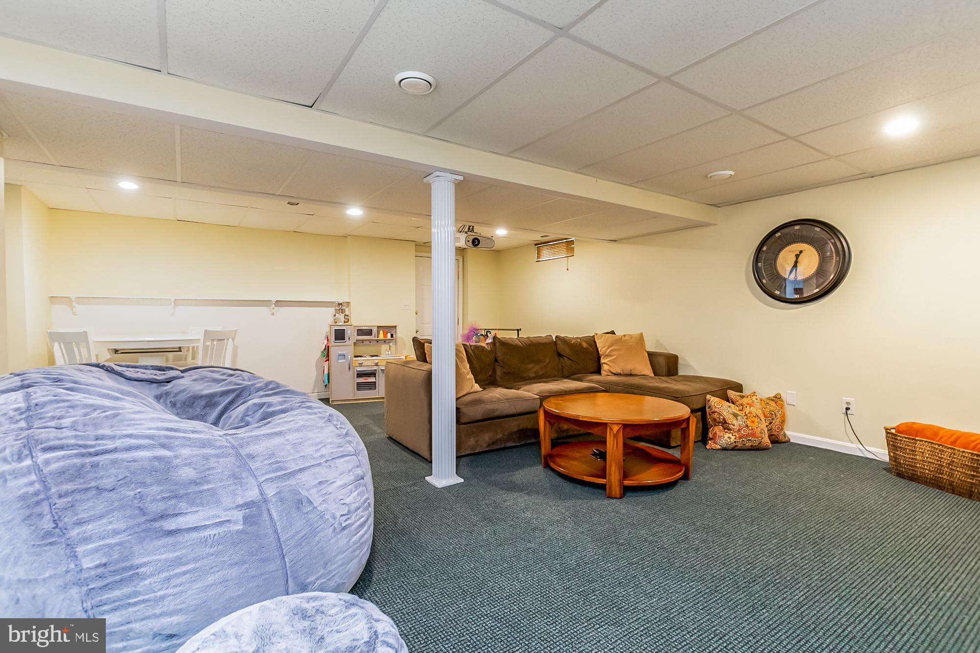 HICKORY OVERLOOK - Residential