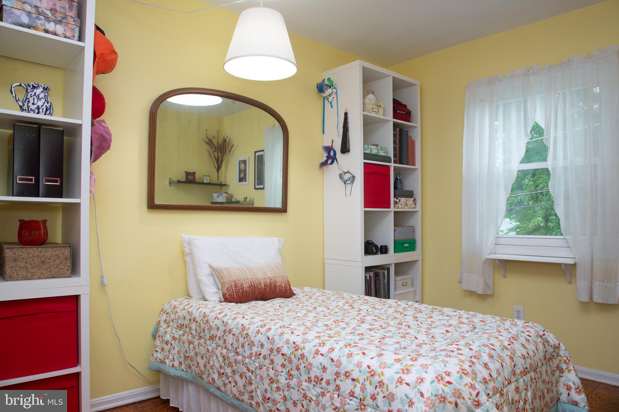 CHARLESTOWNE VILLAGE - Residential