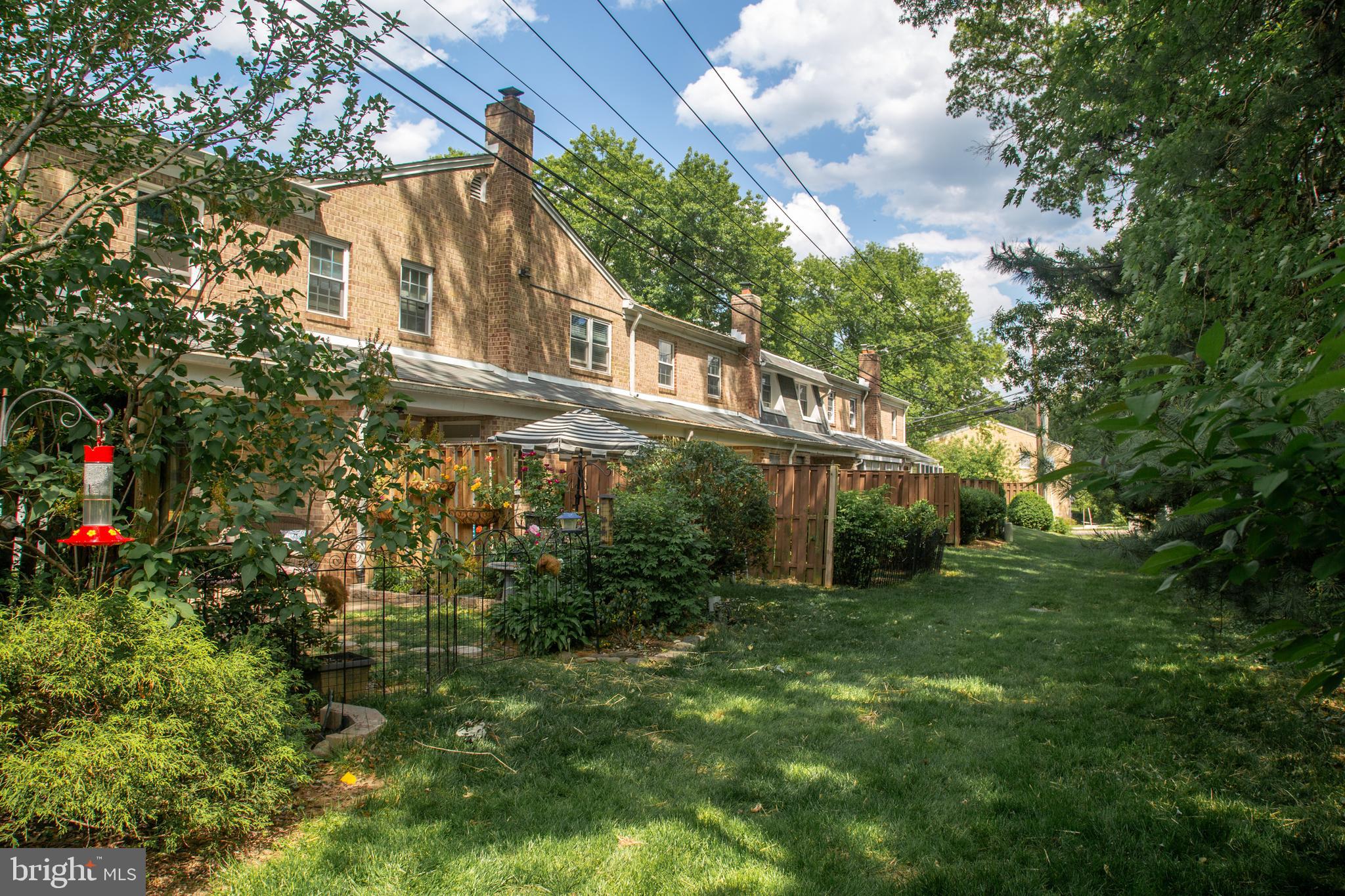 CHARLESTOWNE VILLAGE - Residential