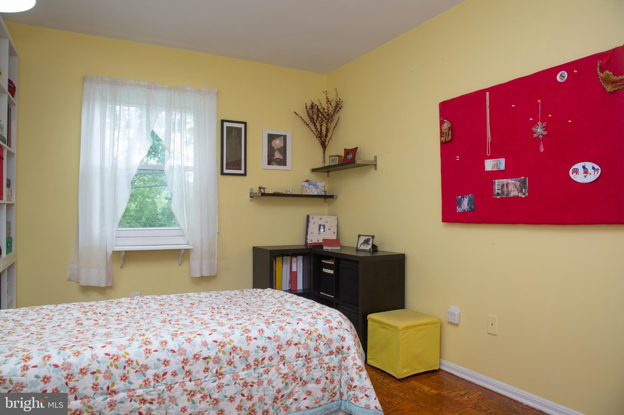CHARLESTOWNE VILLAGE - Residential