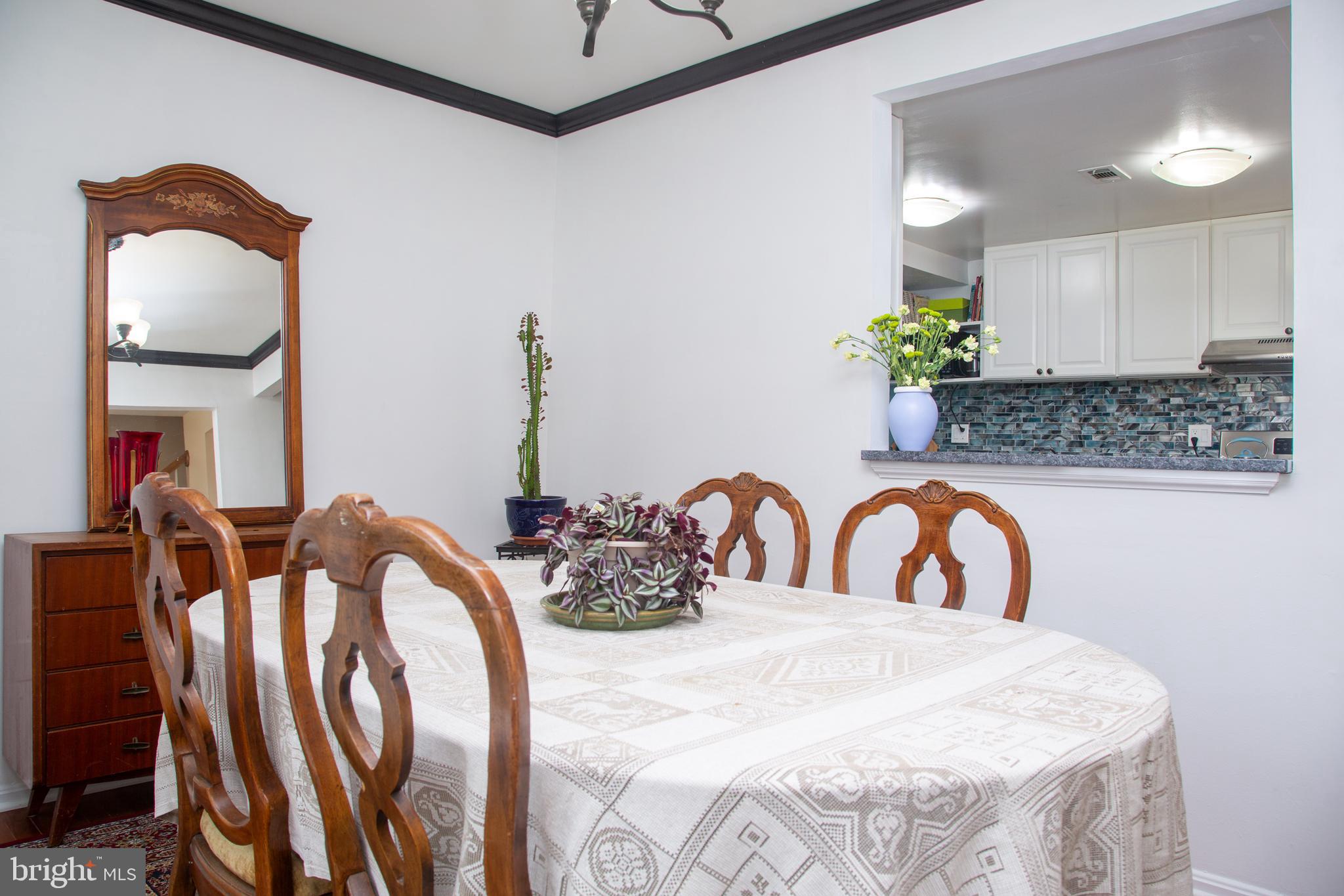 CHARLESTOWNE VILLAGE - Residential