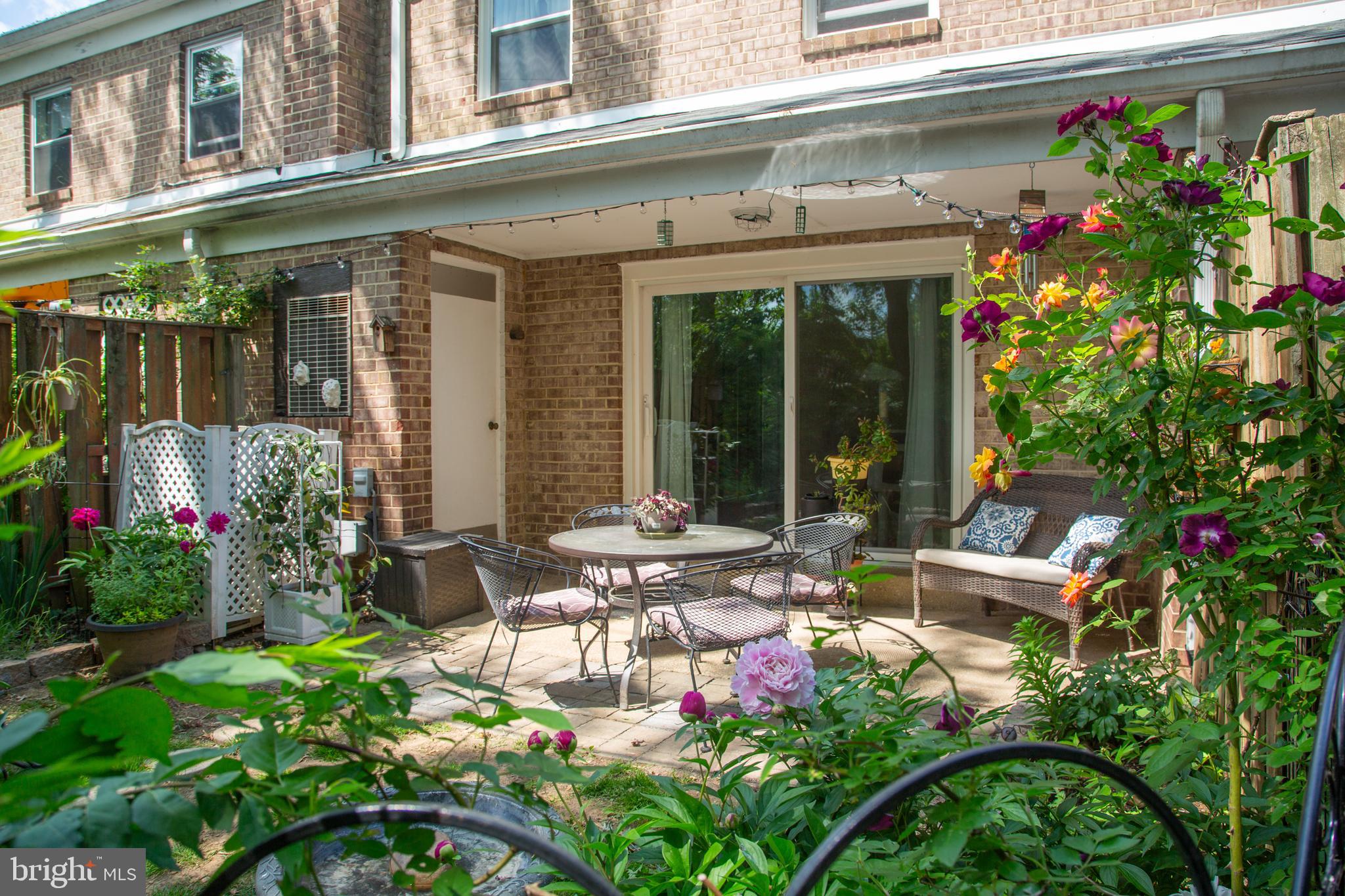CHARLESTOWNE VILLAGE - Residential