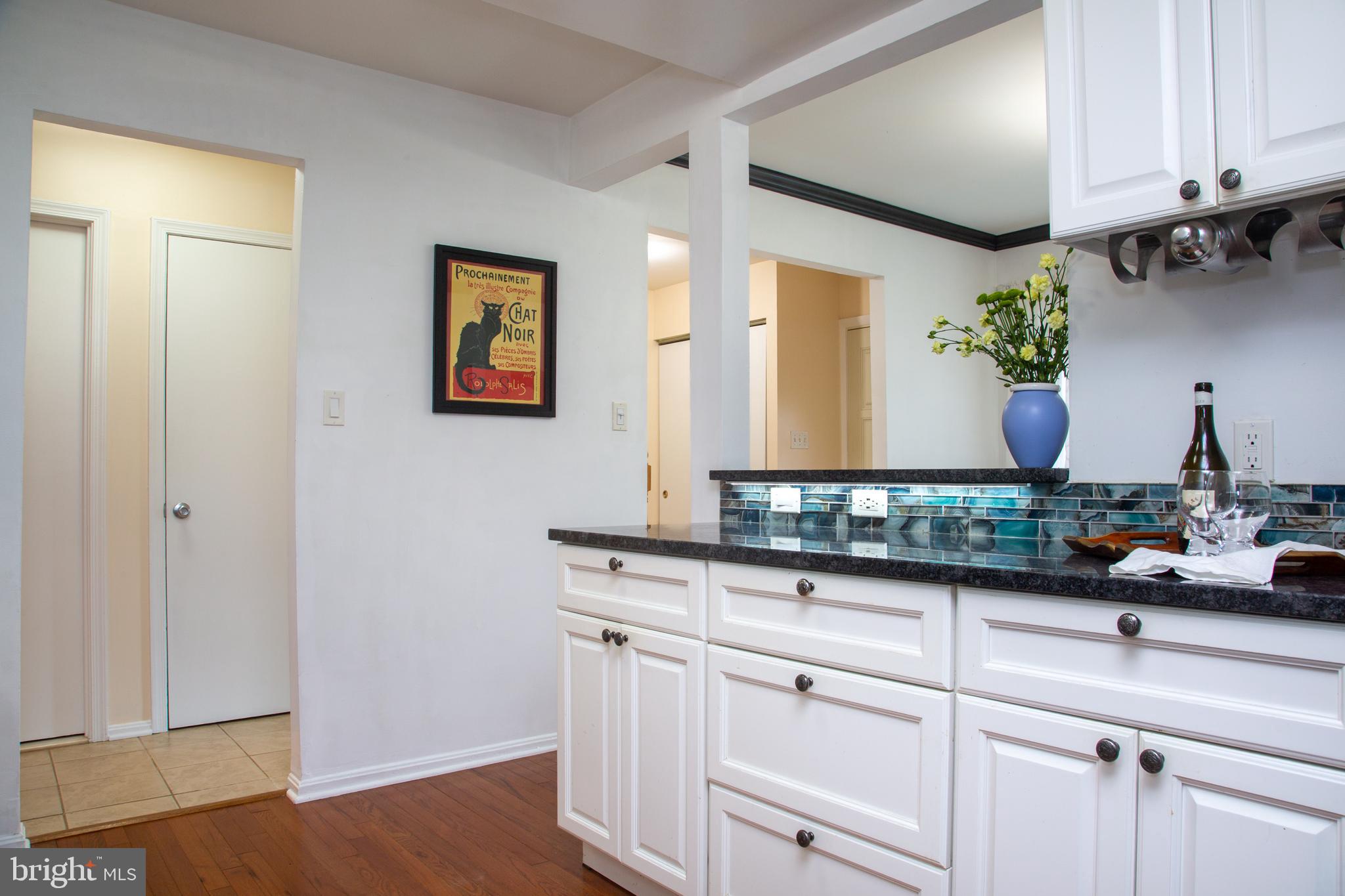 CHARLESTOWNE VILLAGE - Residential