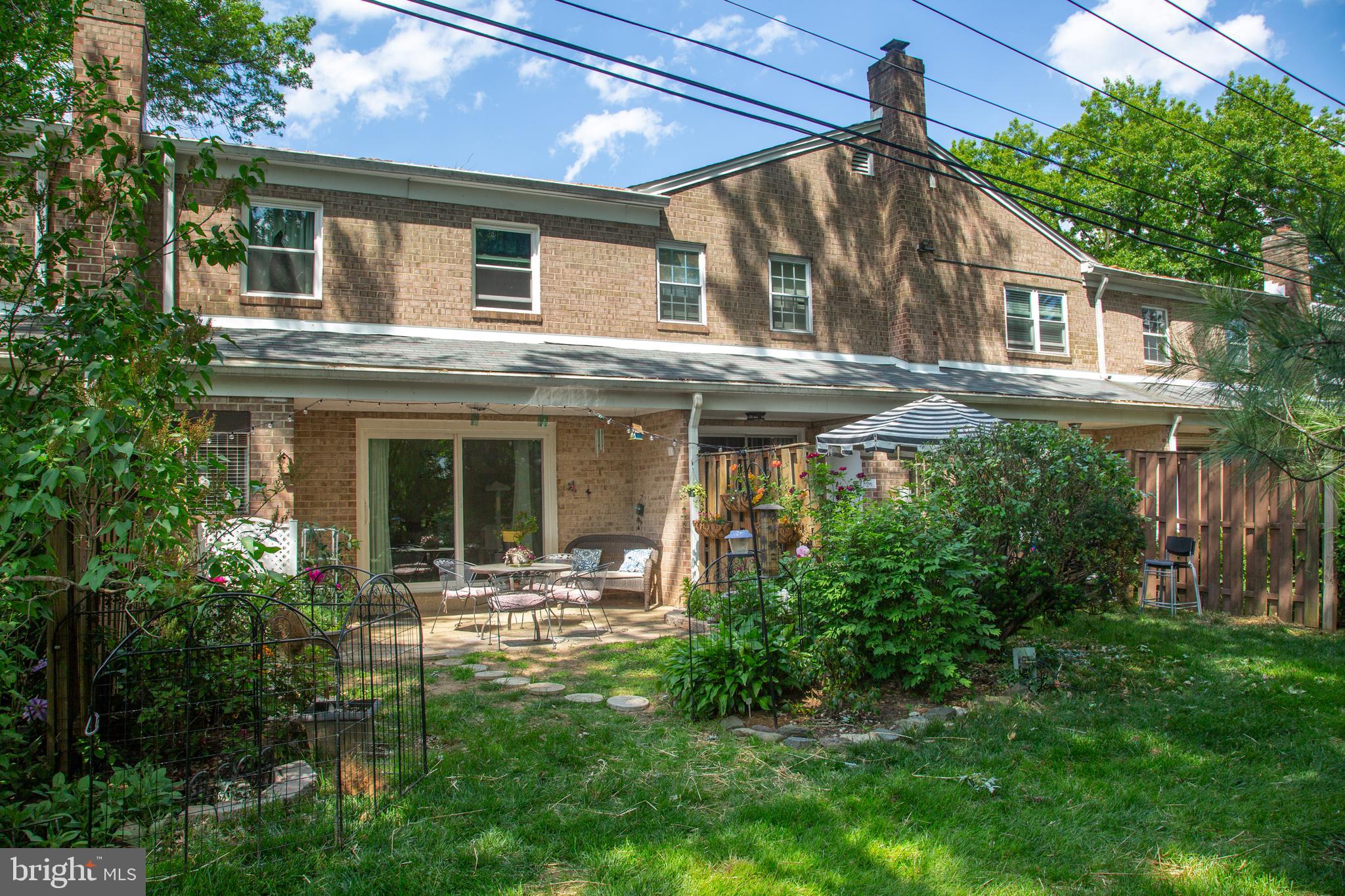 CHARLESTOWNE VILLAGE - Residential
