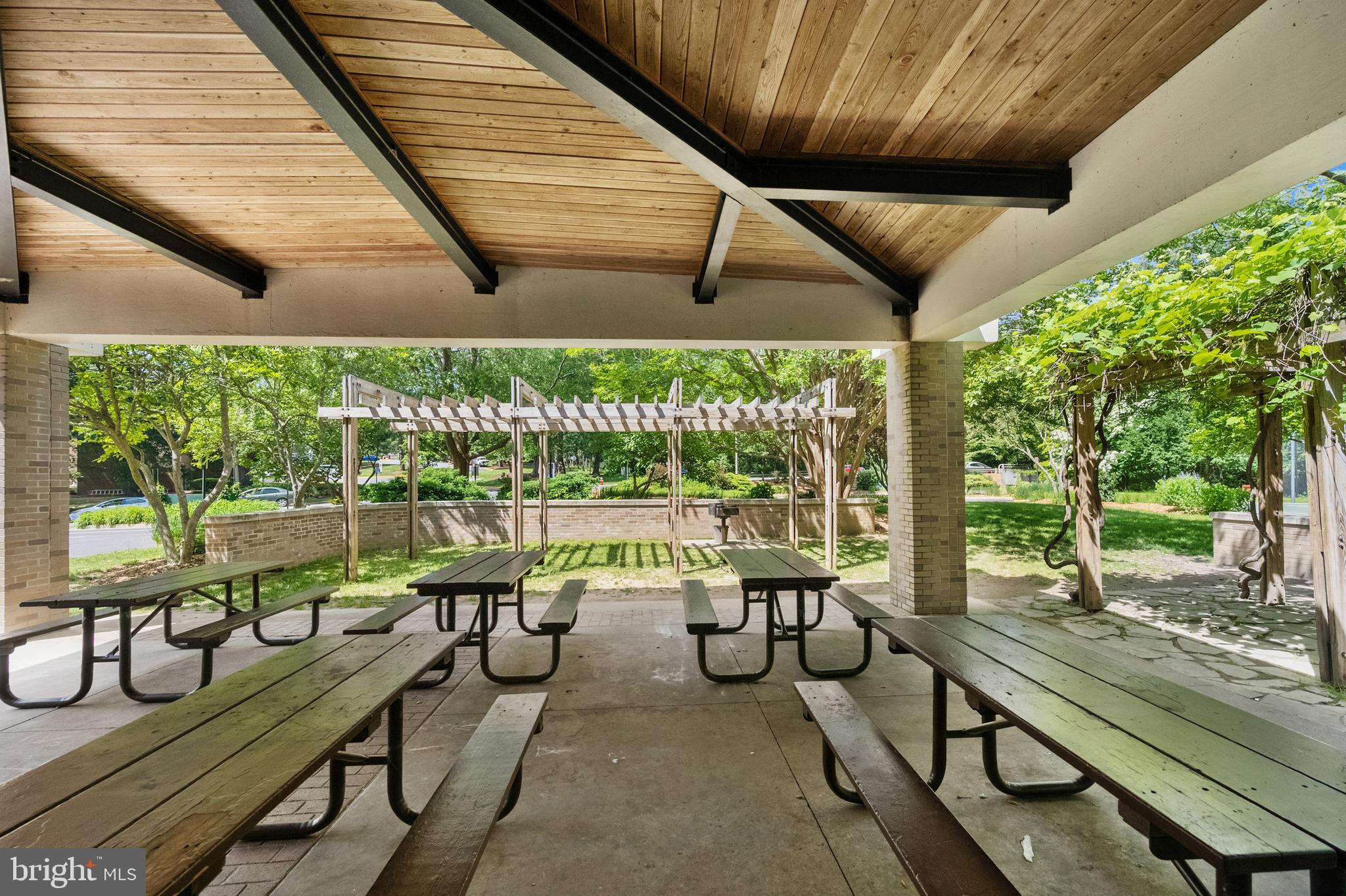 NORTHGATE CONDO - Residential