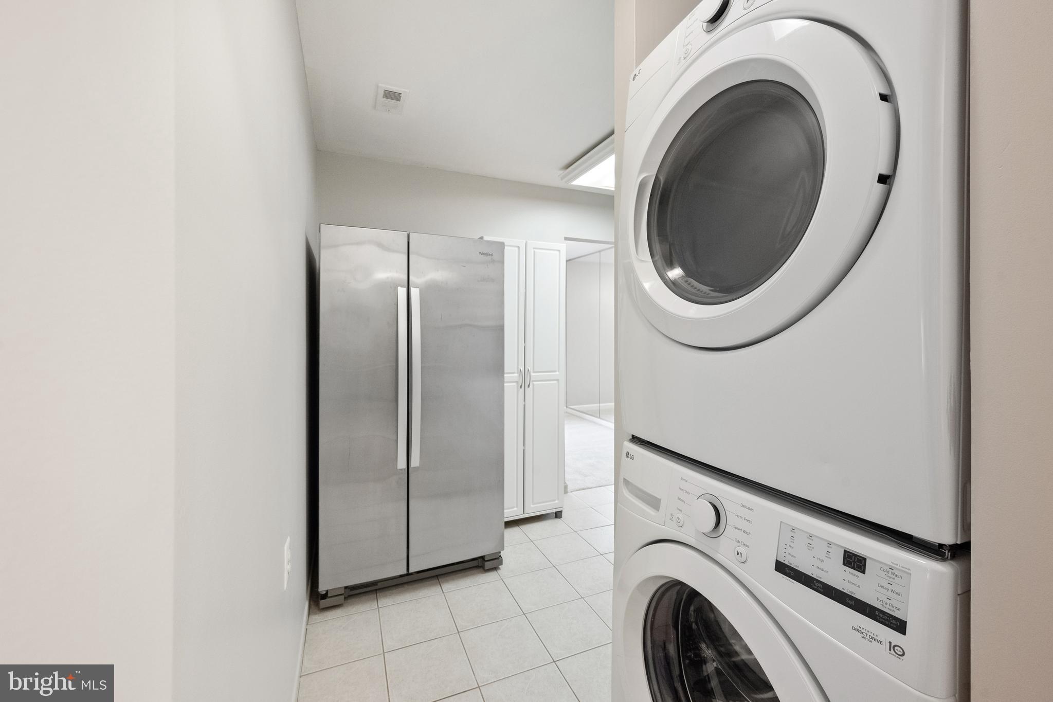 1434 NORTHGATE SQUARE 34/21B