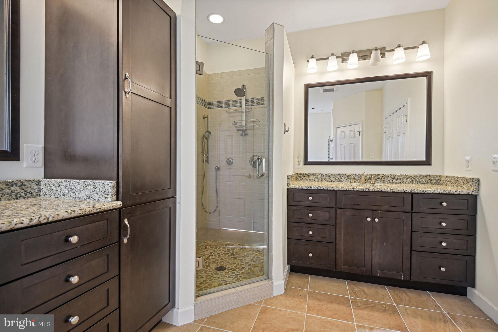 KENTLANDS - Residential