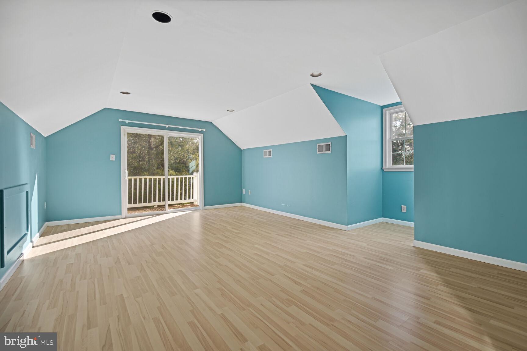 KENTLANDS - Residential