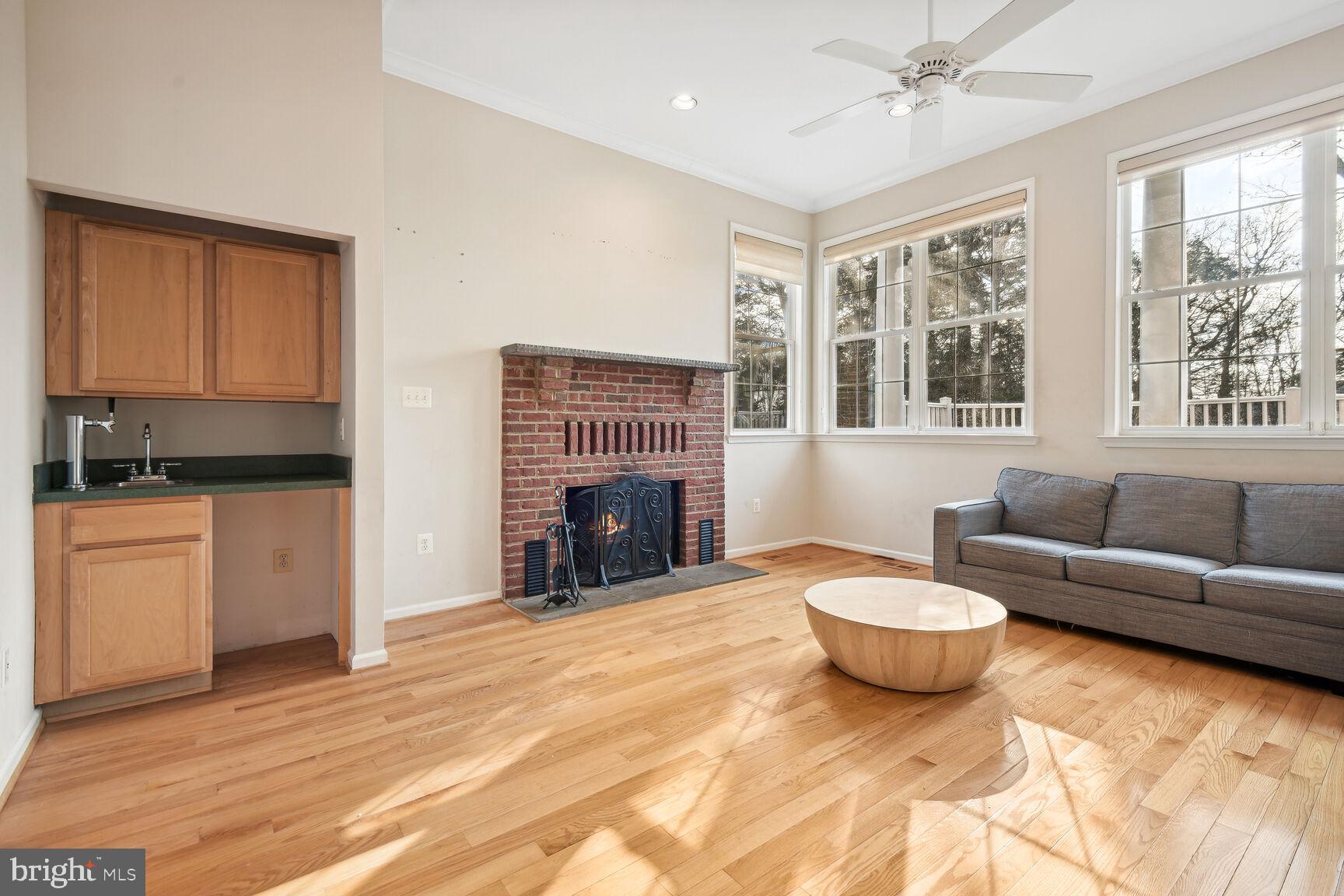 KENTLANDS - Residential