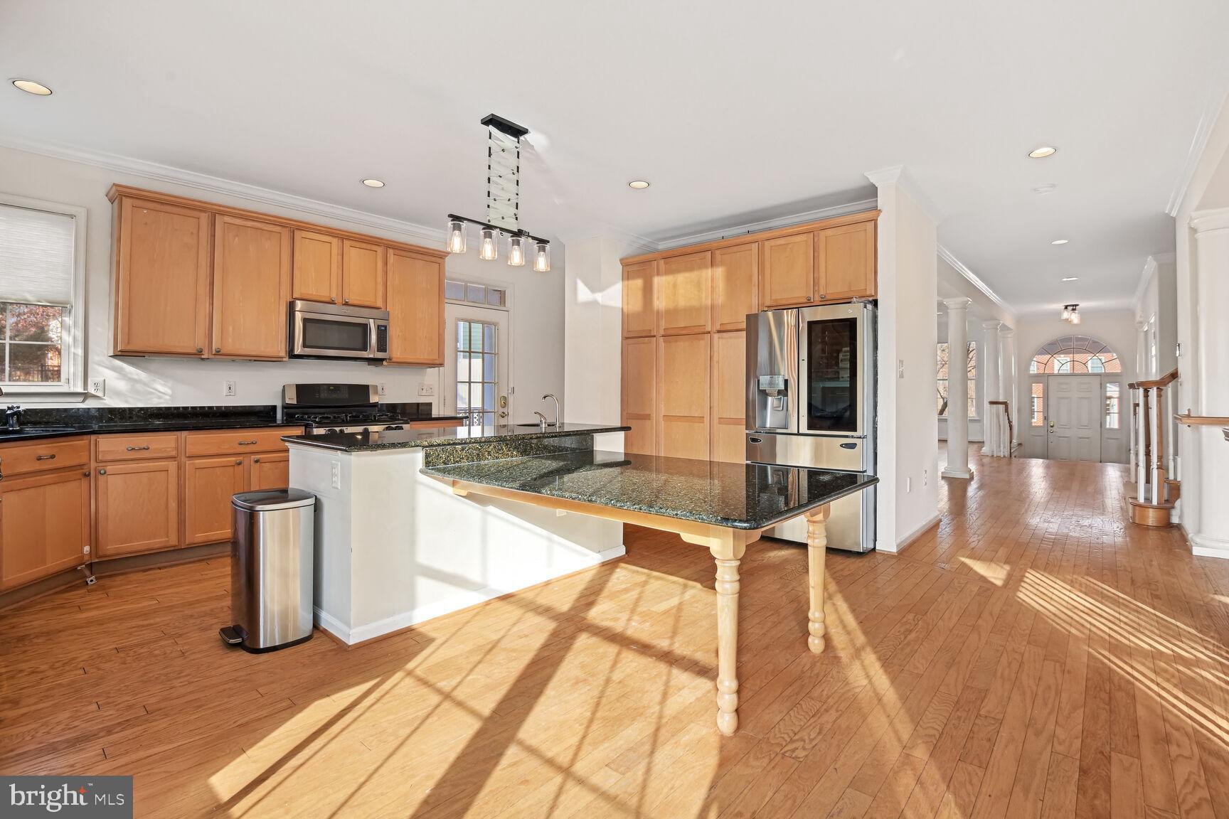 KENTLANDS - Residential