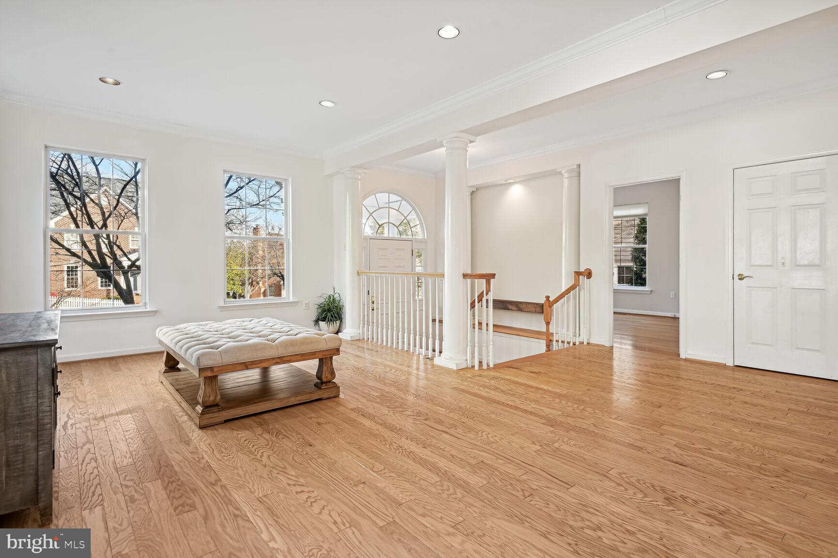 KENTLANDS - Residential