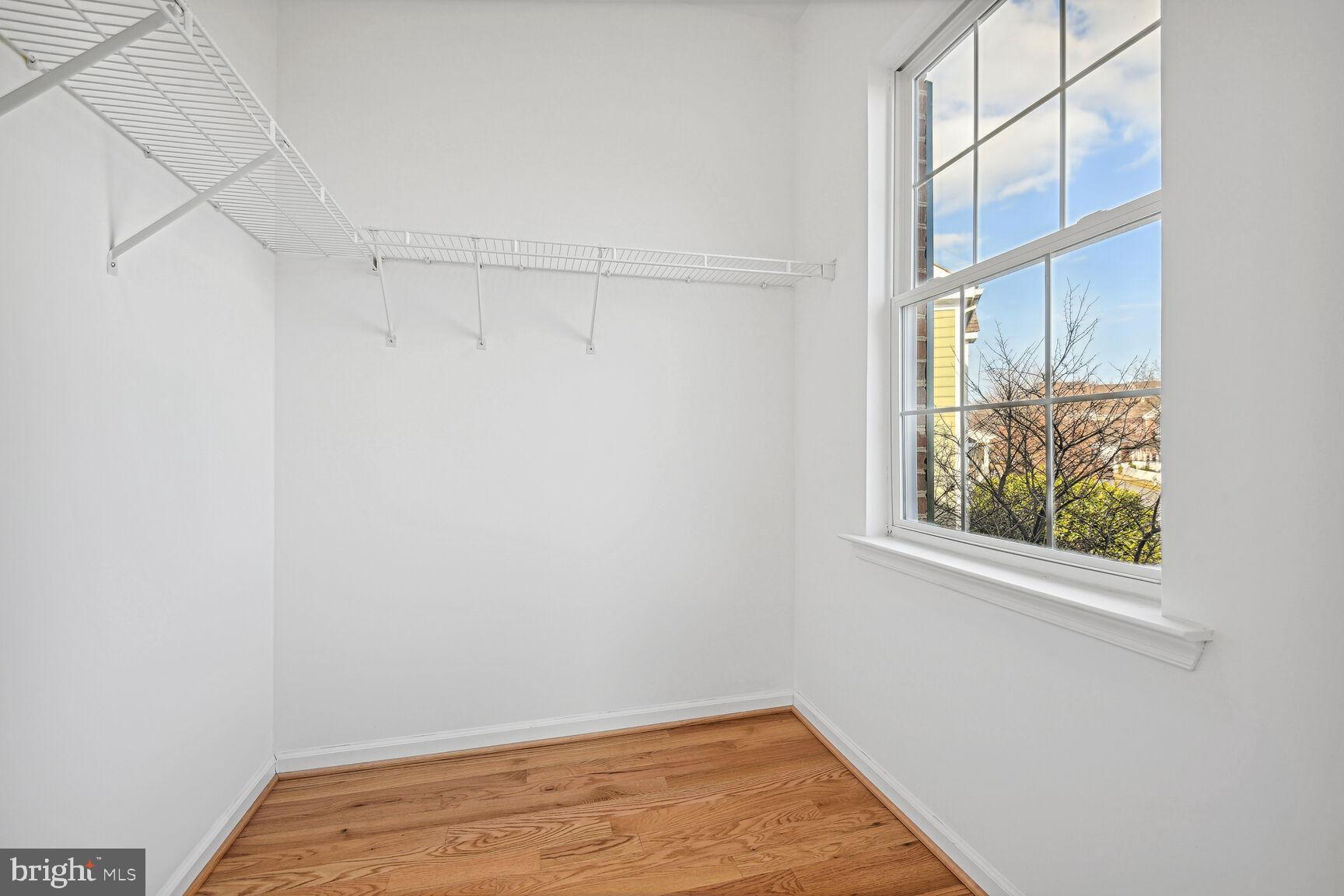 KENTLANDS - Residential