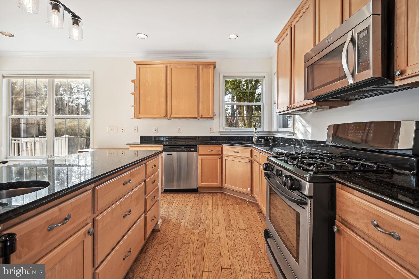 KENTLANDS - Residential