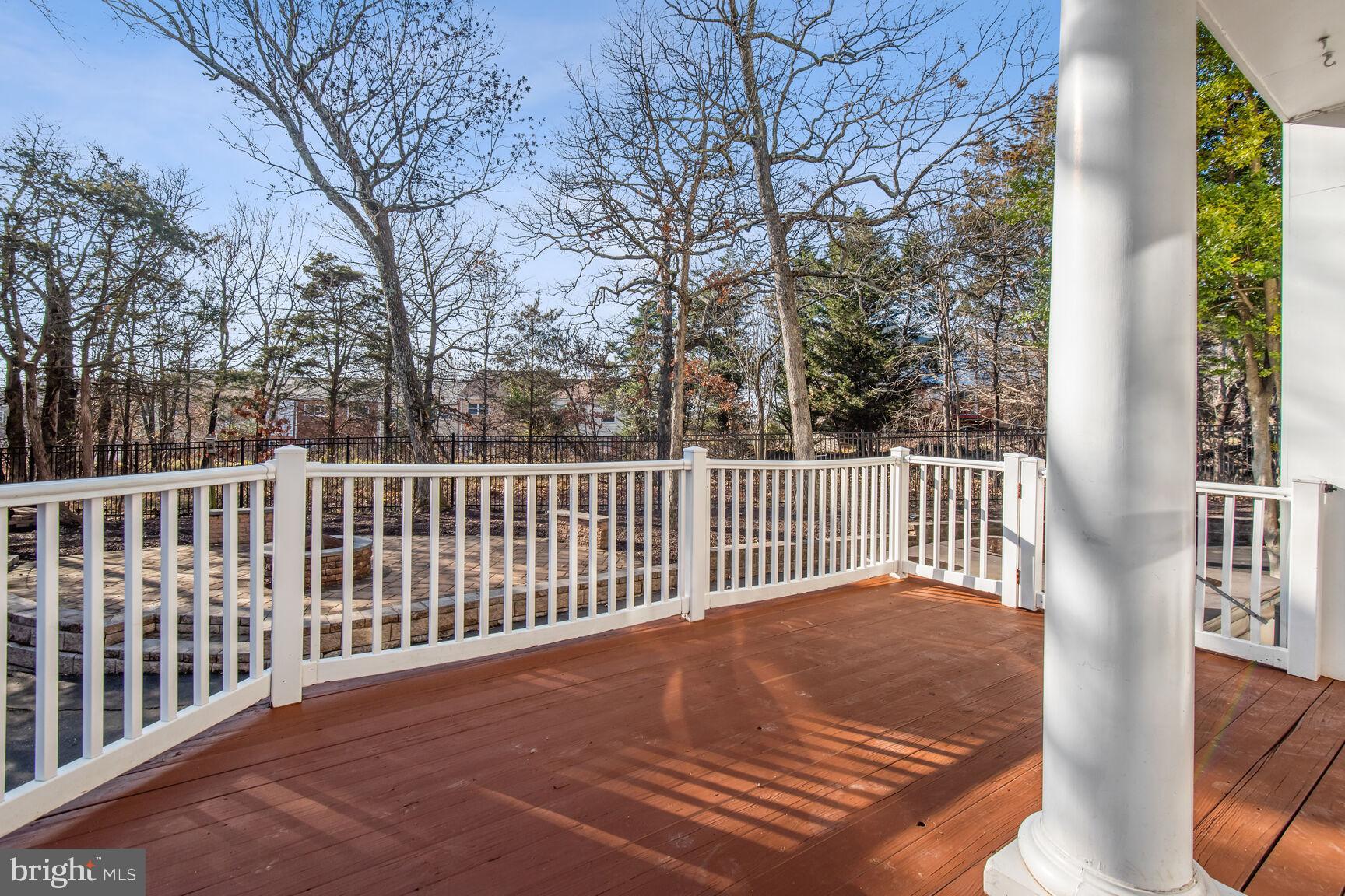 KENTLANDS - Residential