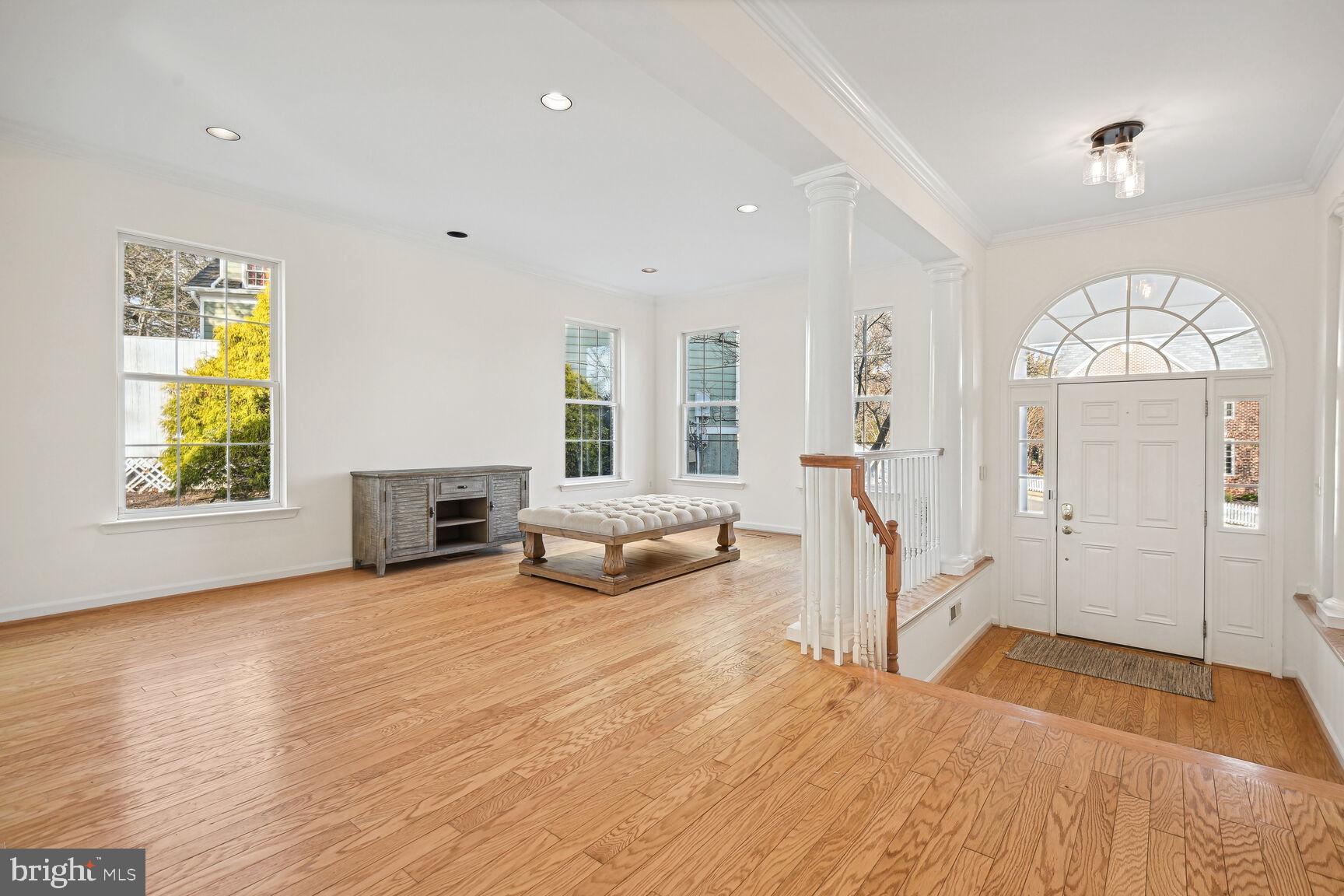 KENTLANDS - Residential