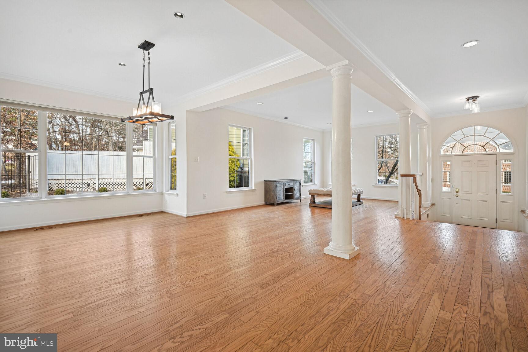 KENTLANDS - Residential