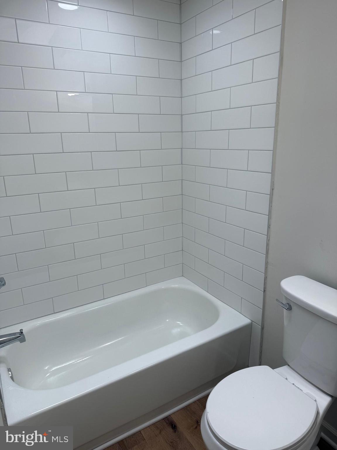 HIGHLANDTOWN - Residential Lease
