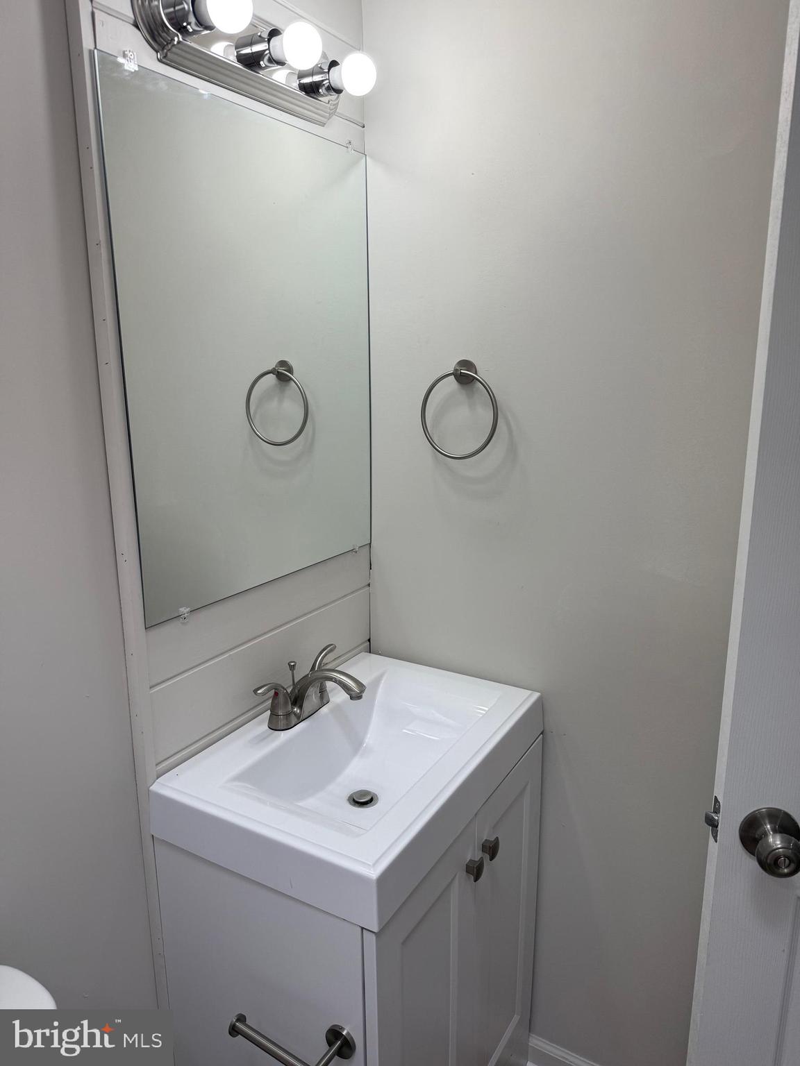 HIGHLANDTOWN - Residential Lease