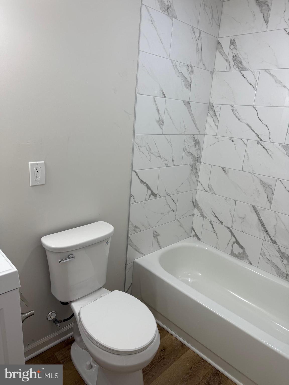HIGHLANDTOWN - Residential Lease