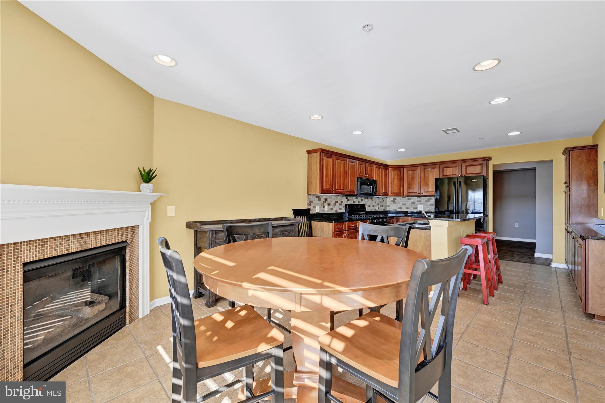 MAYS CHAPEL NORTH - Residential