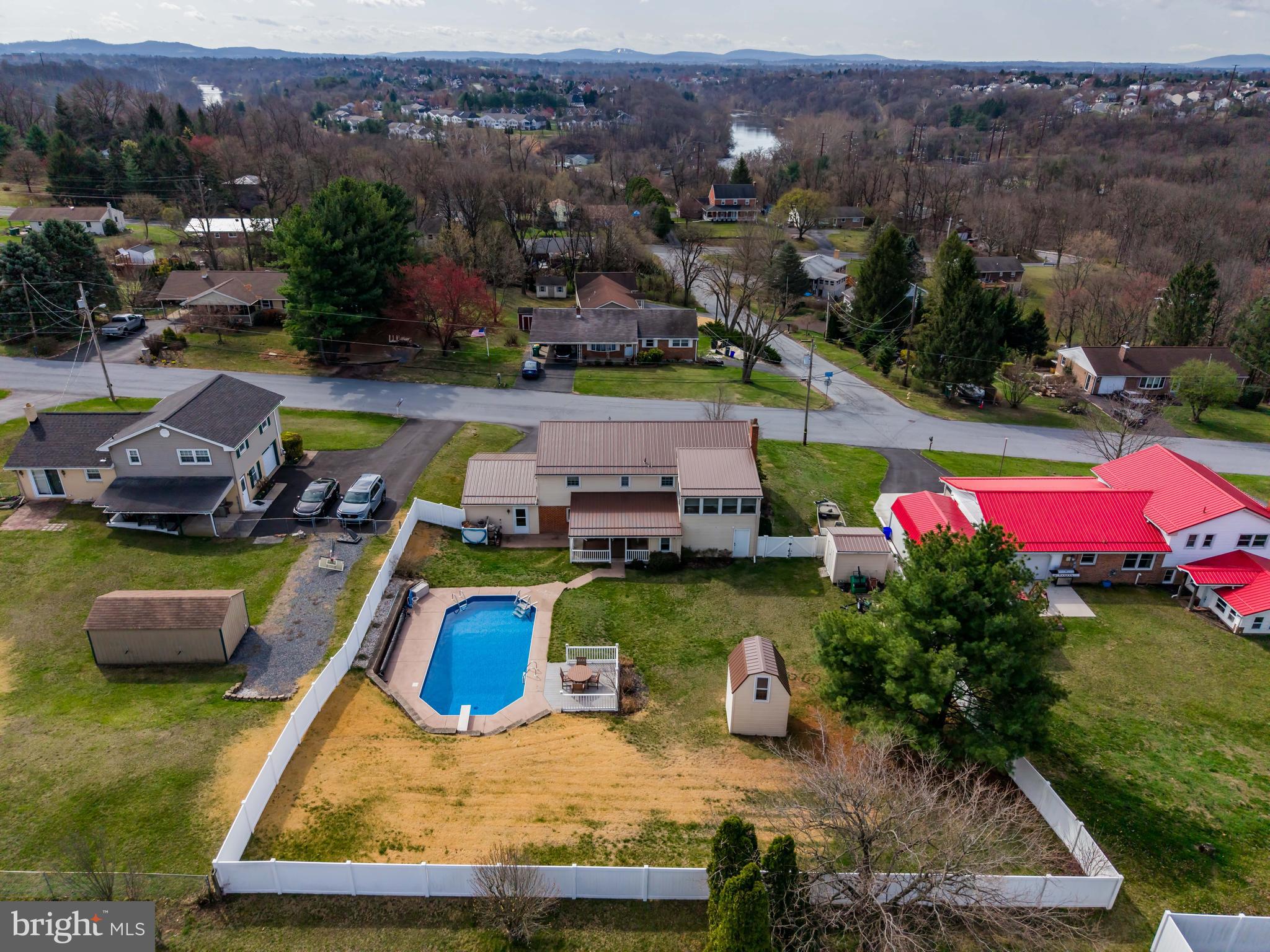 GRANDVIEW ACRES - Residential