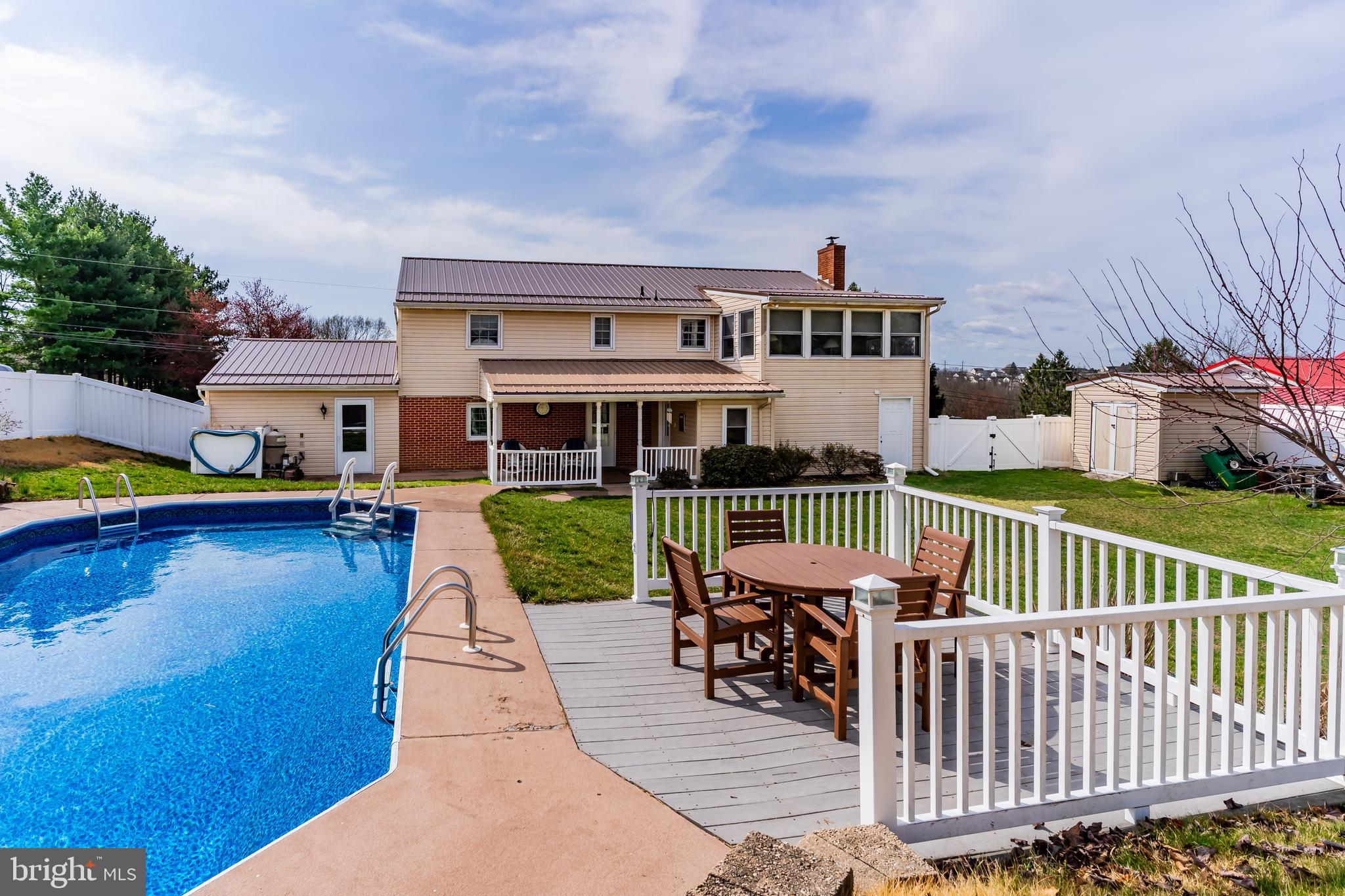 GRANDVIEW ACRES - Residential