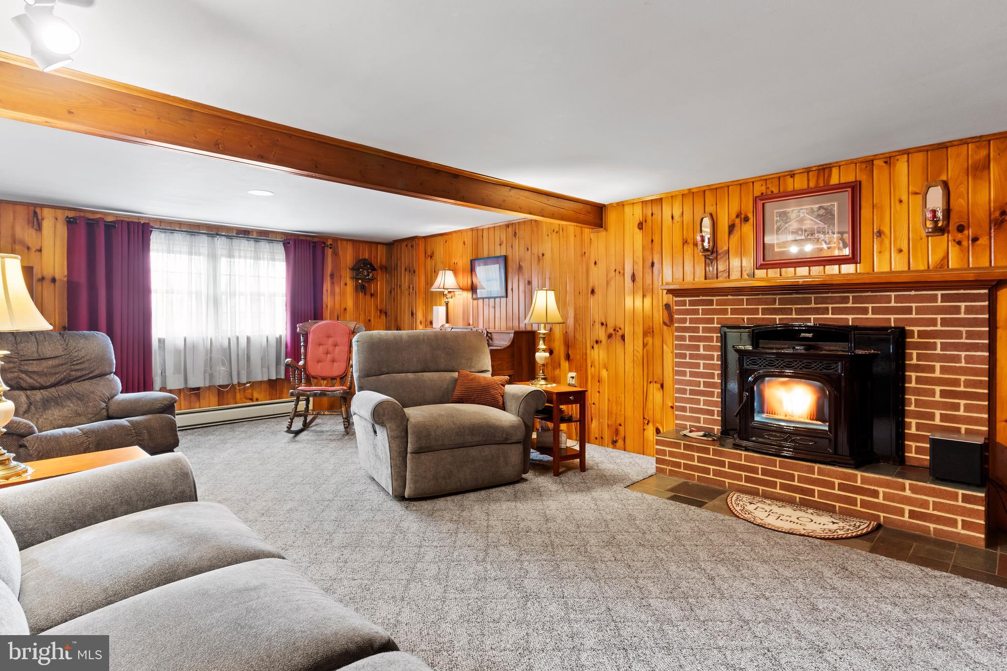 GRANDVIEW ACRES - Residential