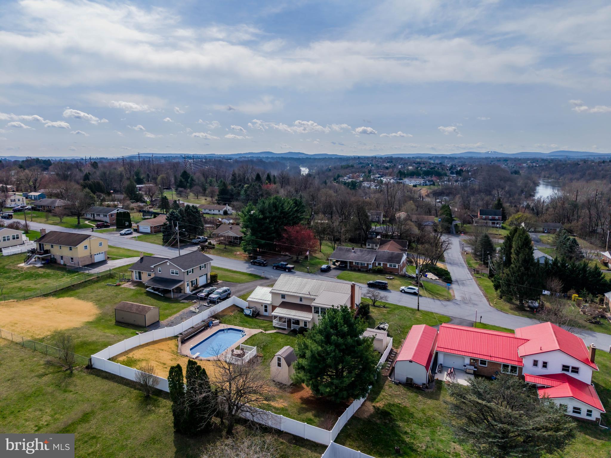 GRANDVIEW ACRES - Residential