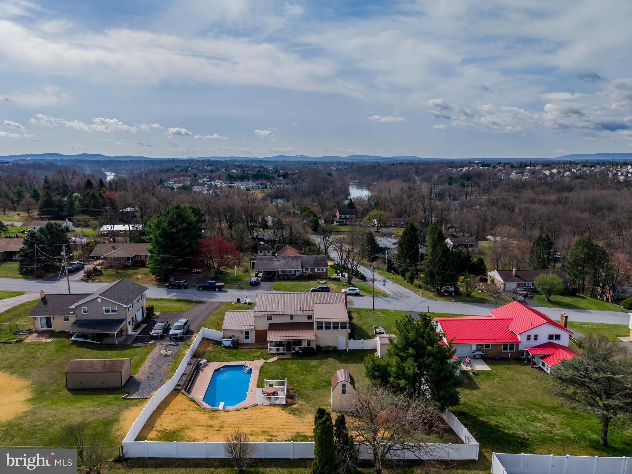 GRANDVIEW ACRES - Residential