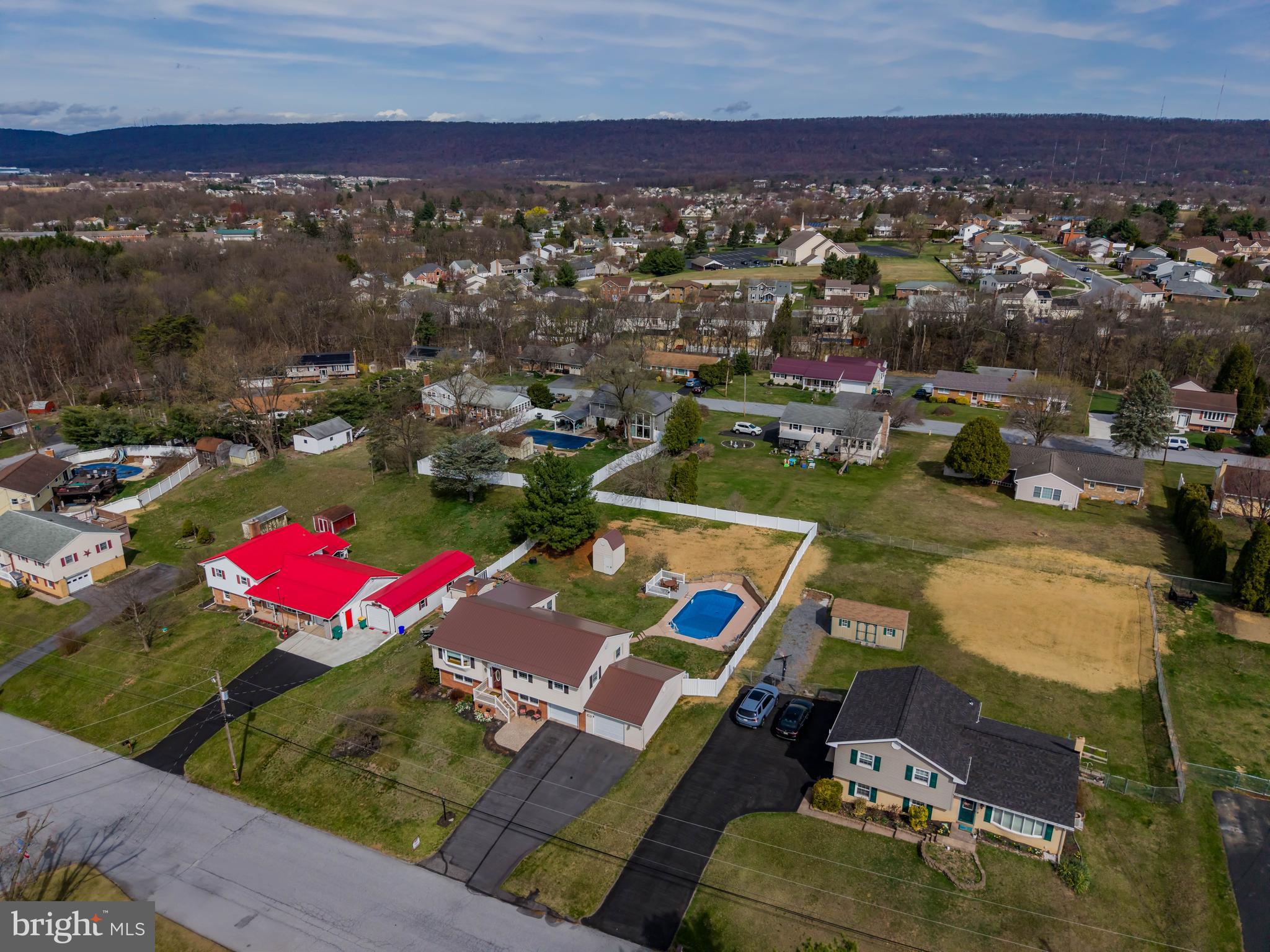 GRANDVIEW ACRES - Residential