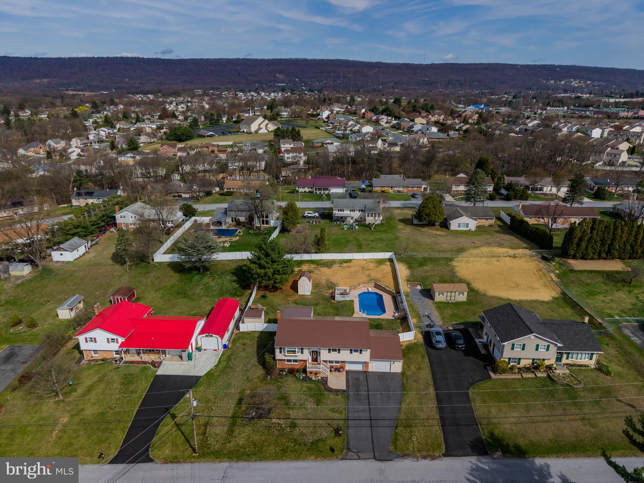 GRANDVIEW ACRES - Residential