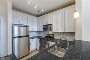 2665 PROSPERITY AVENUE 416