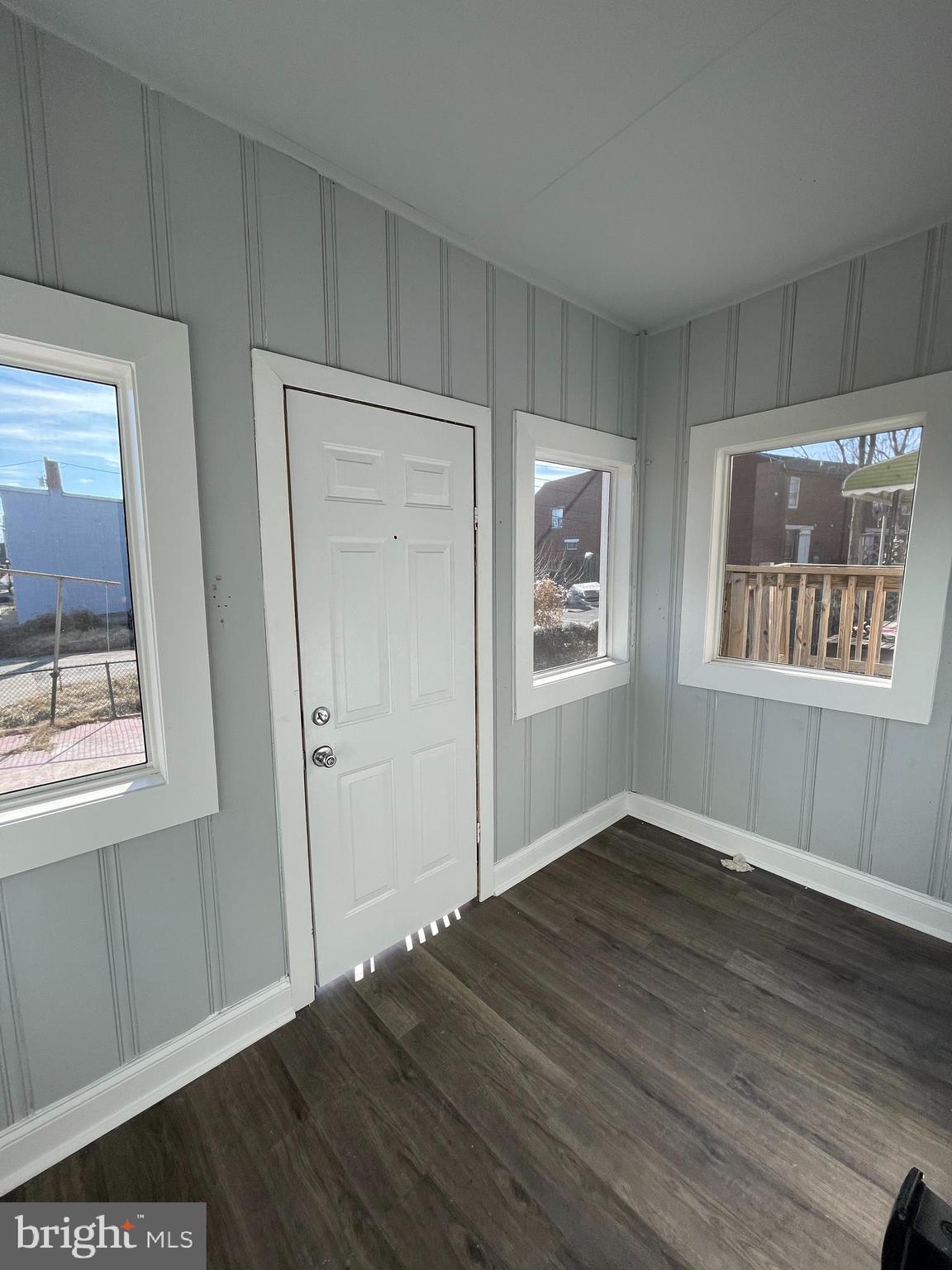 BROADWAY EAST - Residential Lease