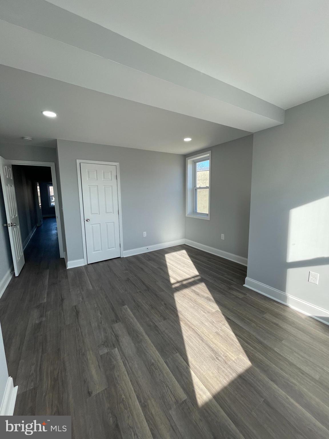 BROADWAY EAST - Residential Lease