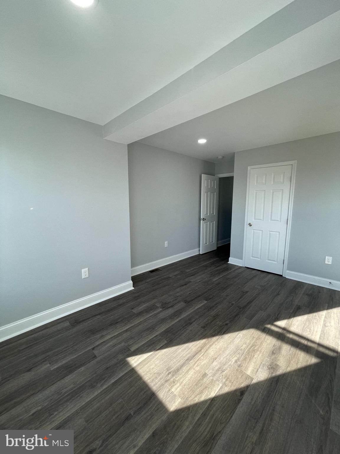 BROADWAY EAST - Residential Lease