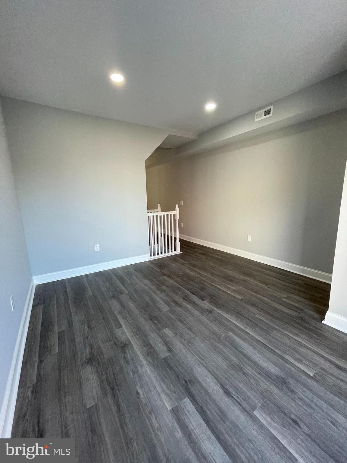 BROADWAY EAST - Residential Lease