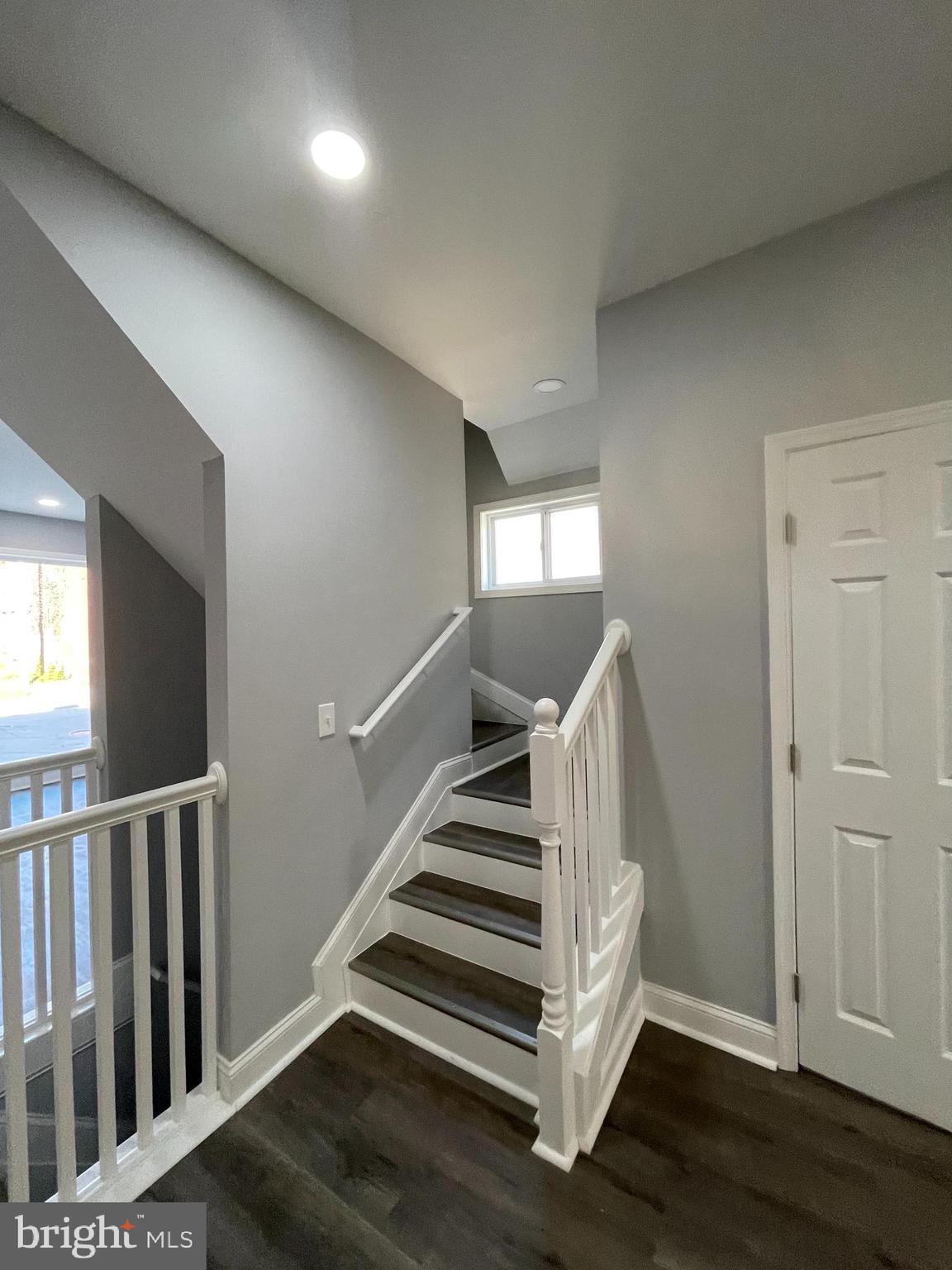 BROADWAY EAST - Residential Lease